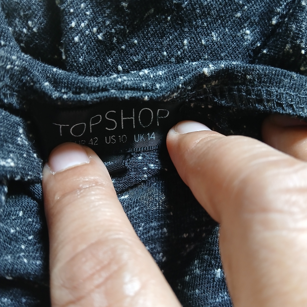 Topshop Black Tee‎ with Gold Graphic Sz 10 - Picture 2 of 4